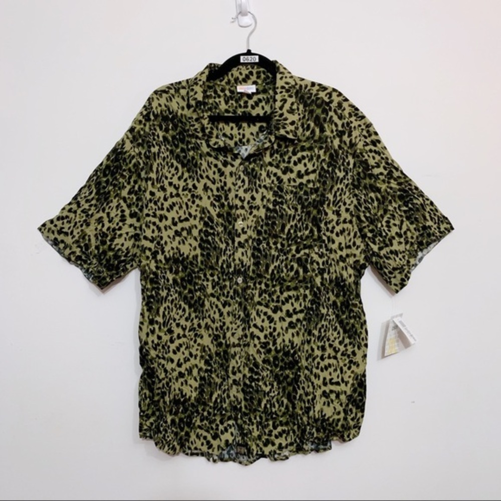 LuLaRoe Michael Leopard Button Up Shirt 3XL Tan Black Short Sleeve
